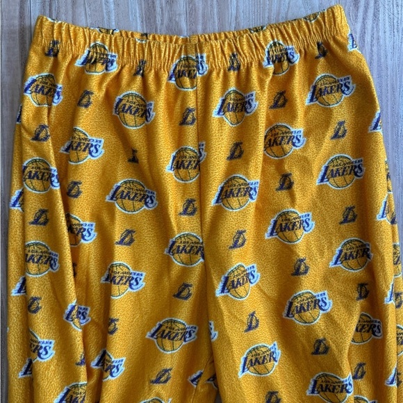 Kids Yellow Los Angeles Lakers NBA Pajama Pants - Picture 4 of 6